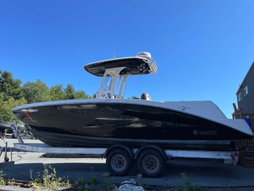 2022 Yamaha 255 FSH Black