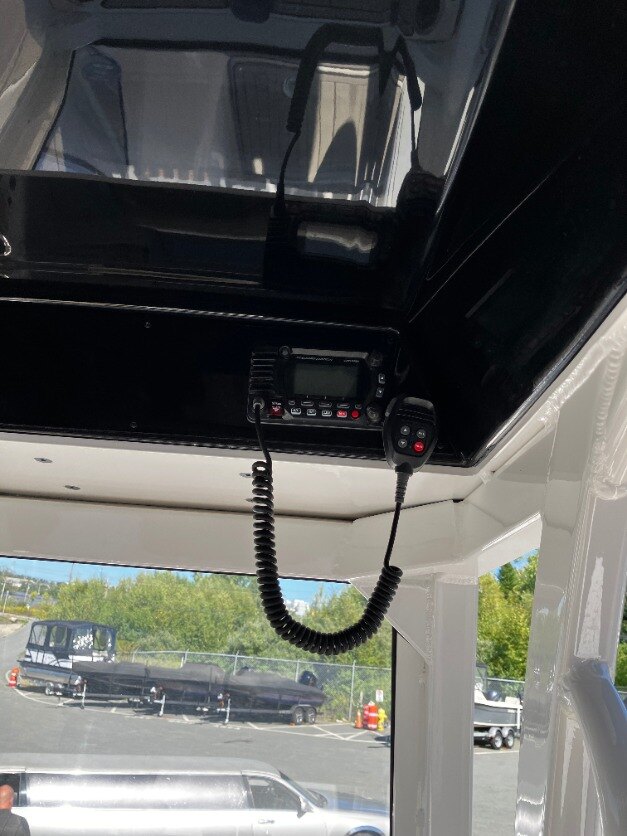 2022 Yamaha 255 FSH Black