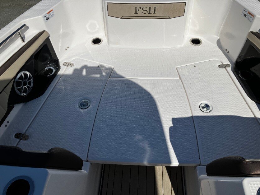 2022 Yamaha 255 FSH Black