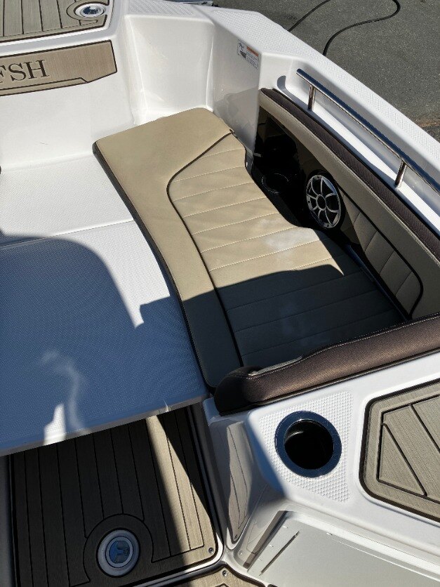 2022 Yamaha 255 FSH Black