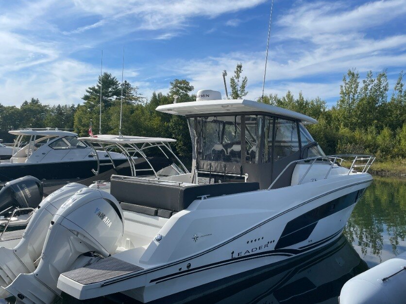 2022 Jeanneau LEADER 10.5 WA with Twin Yamaha 300