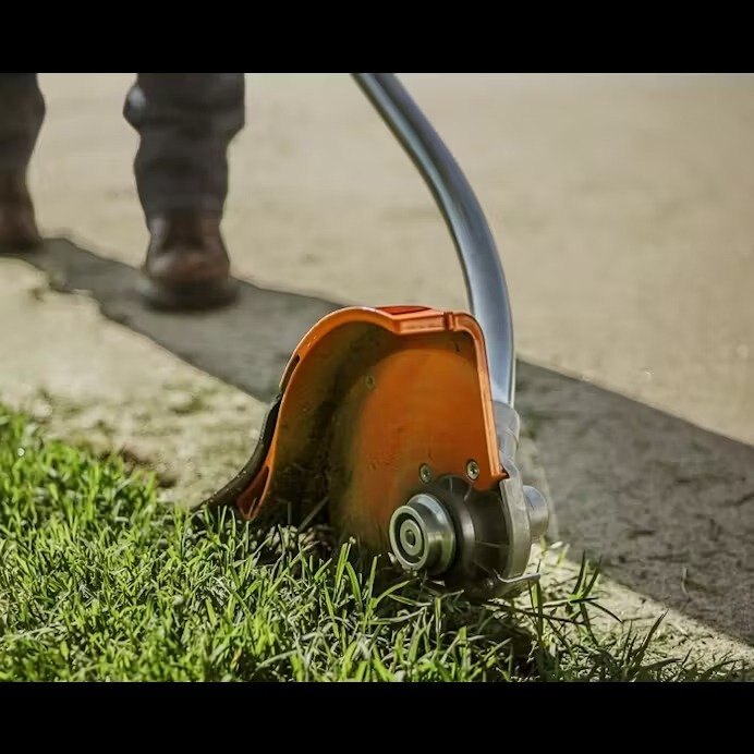 STIHL GAS EDGER FC 56 C E | Curved Shaft