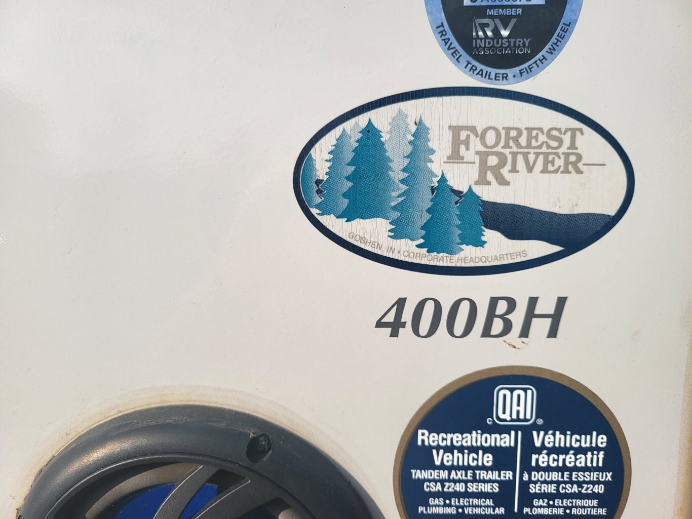 2023 FOREST RIVER SANDPIPER 400BH Was 137469.00 Now 76995.00!!