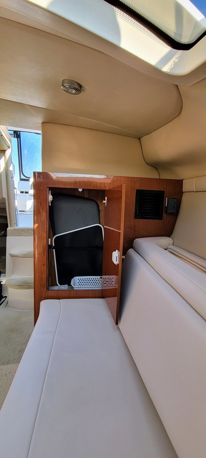 2006 REGAL 2860 WINDOW EXPRESS