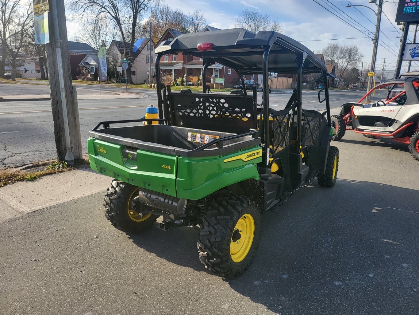 2021 John Deere XUV 590E S4. Only 264Km 17995 00!!