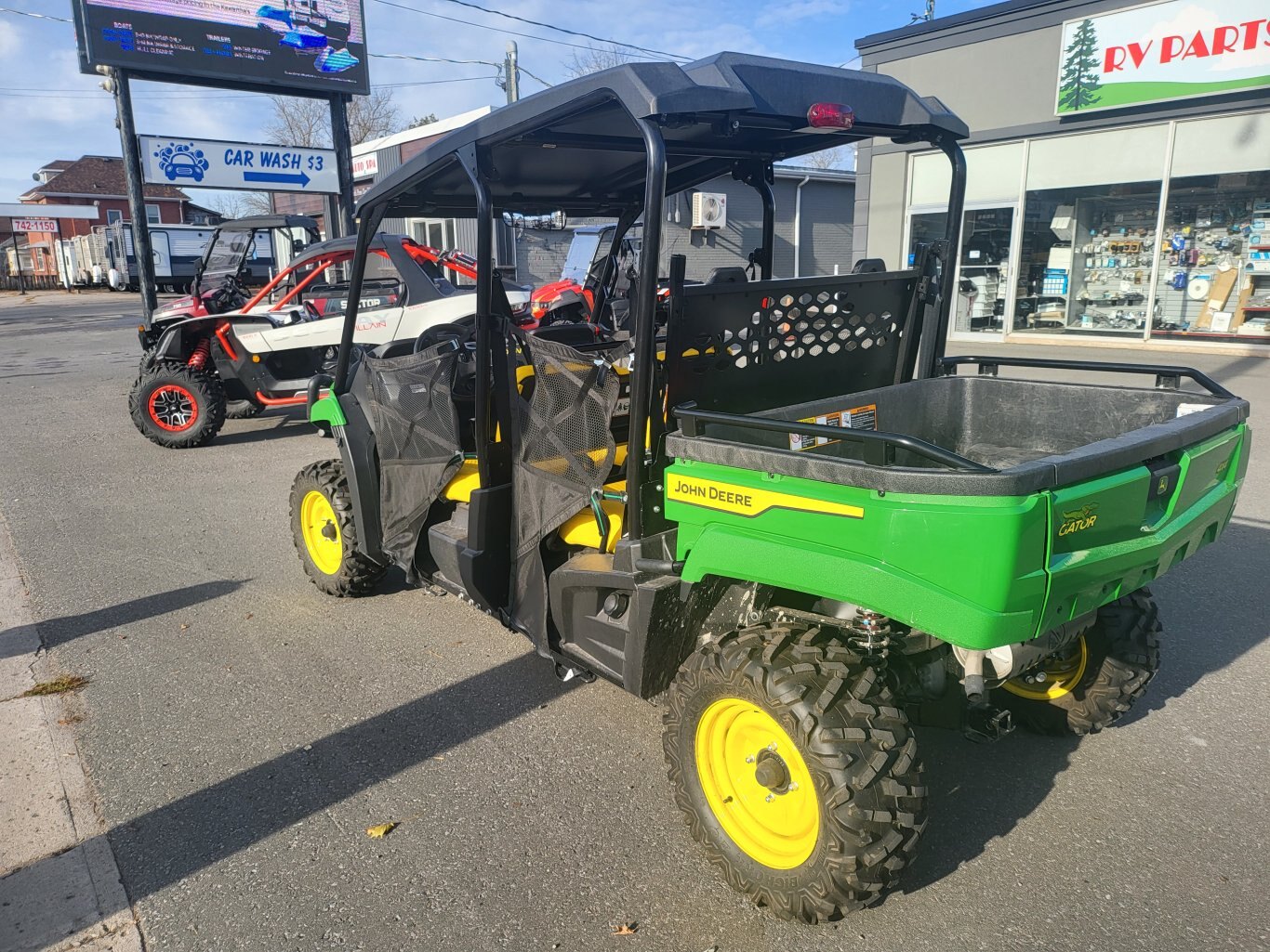 2021 John Deere XUV 590E S4. Only 264Km 17995 00!!