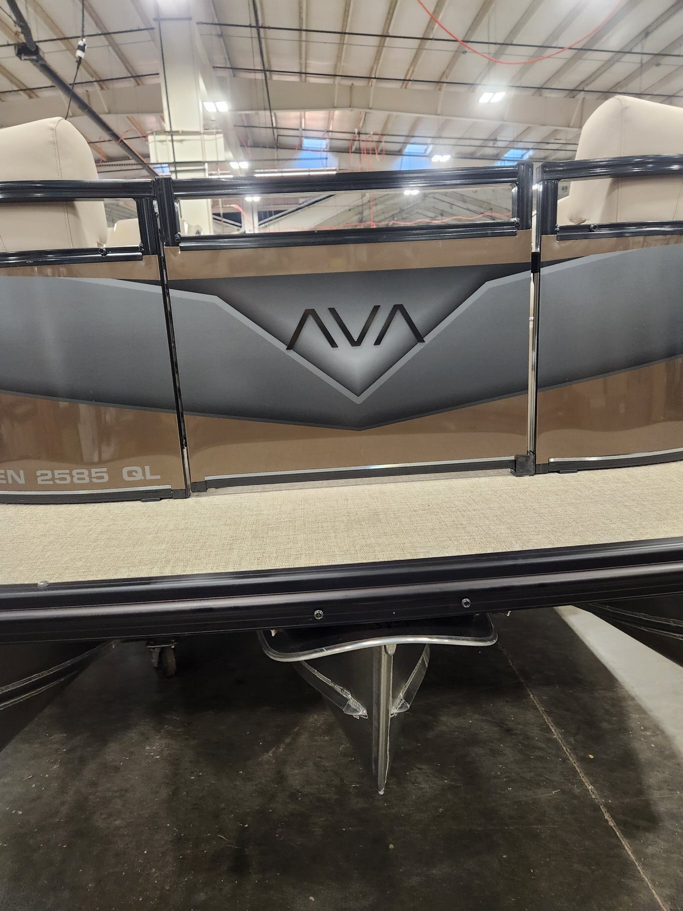2026 Avalon 23 Venture 85 Quad Lounger Espresso