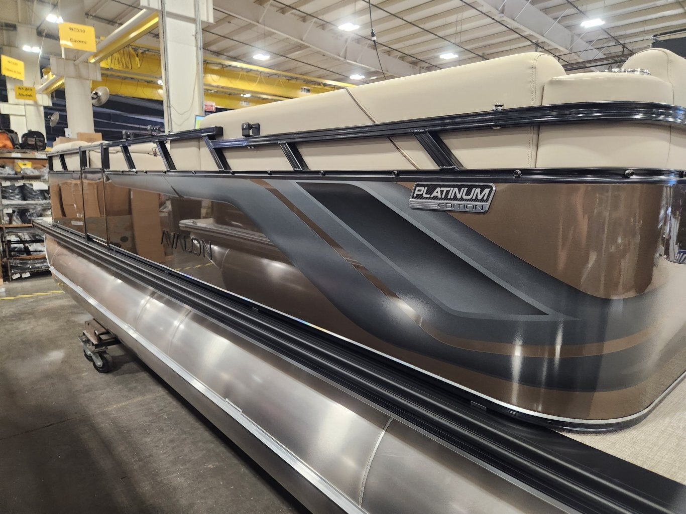 2026 Avalon 23 Venture 85 Quad Lounger Espresso