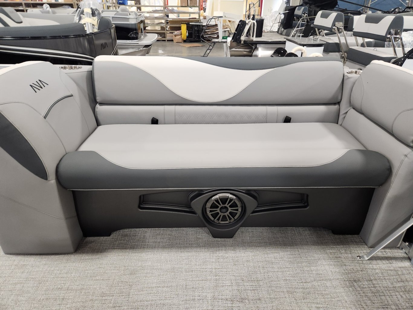 2025 Avalon 21 Venture Cruise Rear Bench (90HP) Koolfab Charcoal