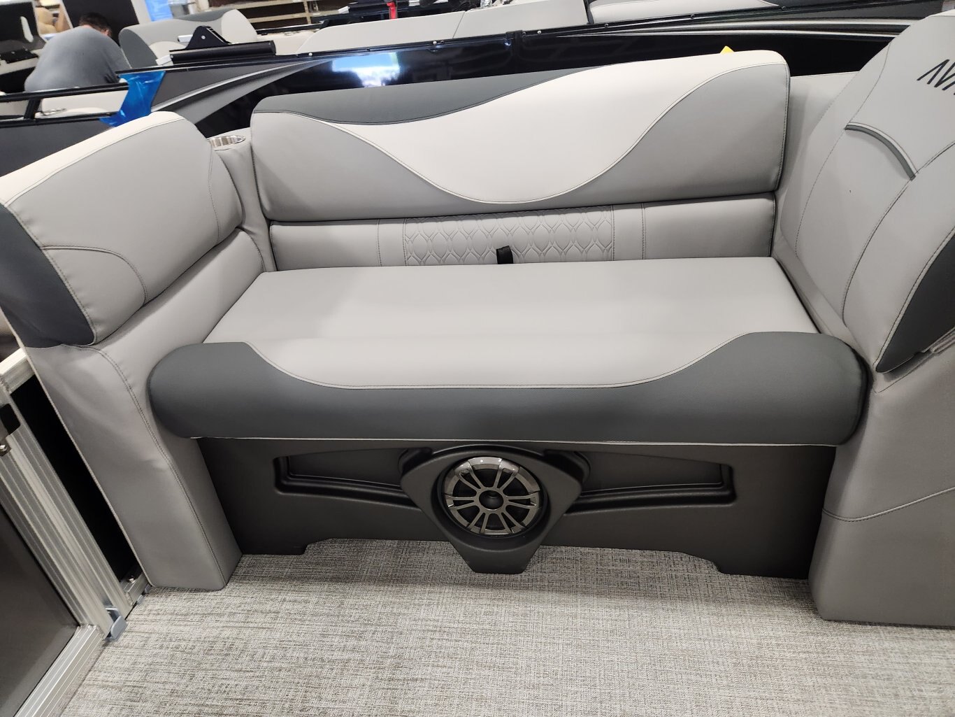 2025 Avalon 21 Venture Cruise Rear Bench (90HP) Koolfab Charcoal