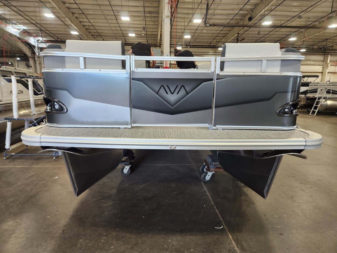 2025 Avalon 21 Venture Cruise Rear Bench (90HP) Koolfab Charcoal