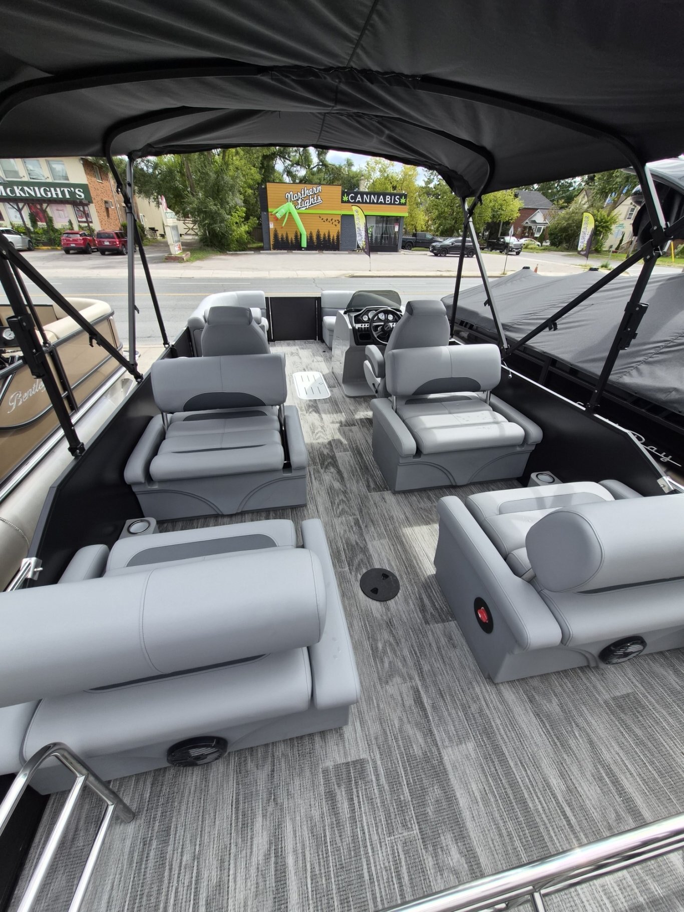 Gorgeous 2026 Bentley 223 Quad Swing Back with Suzuki DF140 Stealth