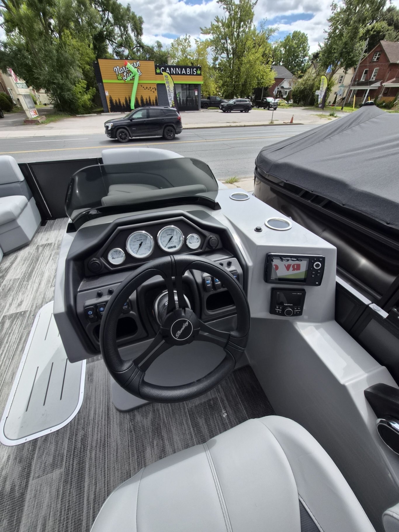 Gorgeous 2026 Bentley 223 Quad Swing Back with Suzuki DF140 Stealth