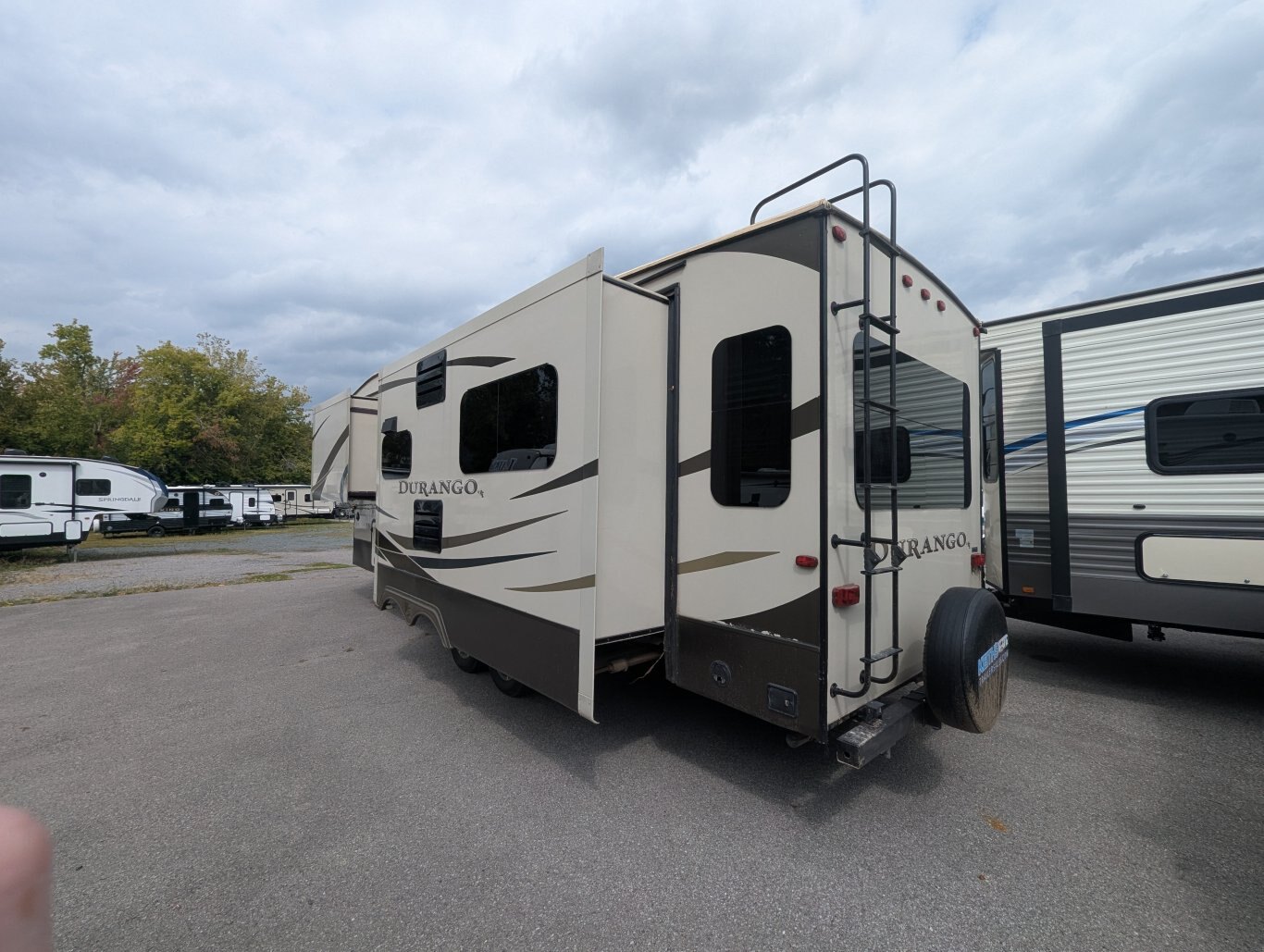 2015 K Z Durango 1500