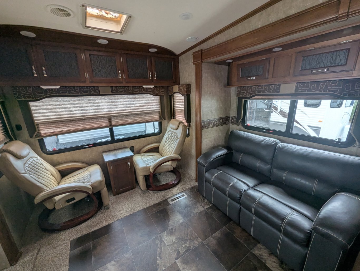 2015 K Z Durango 1500