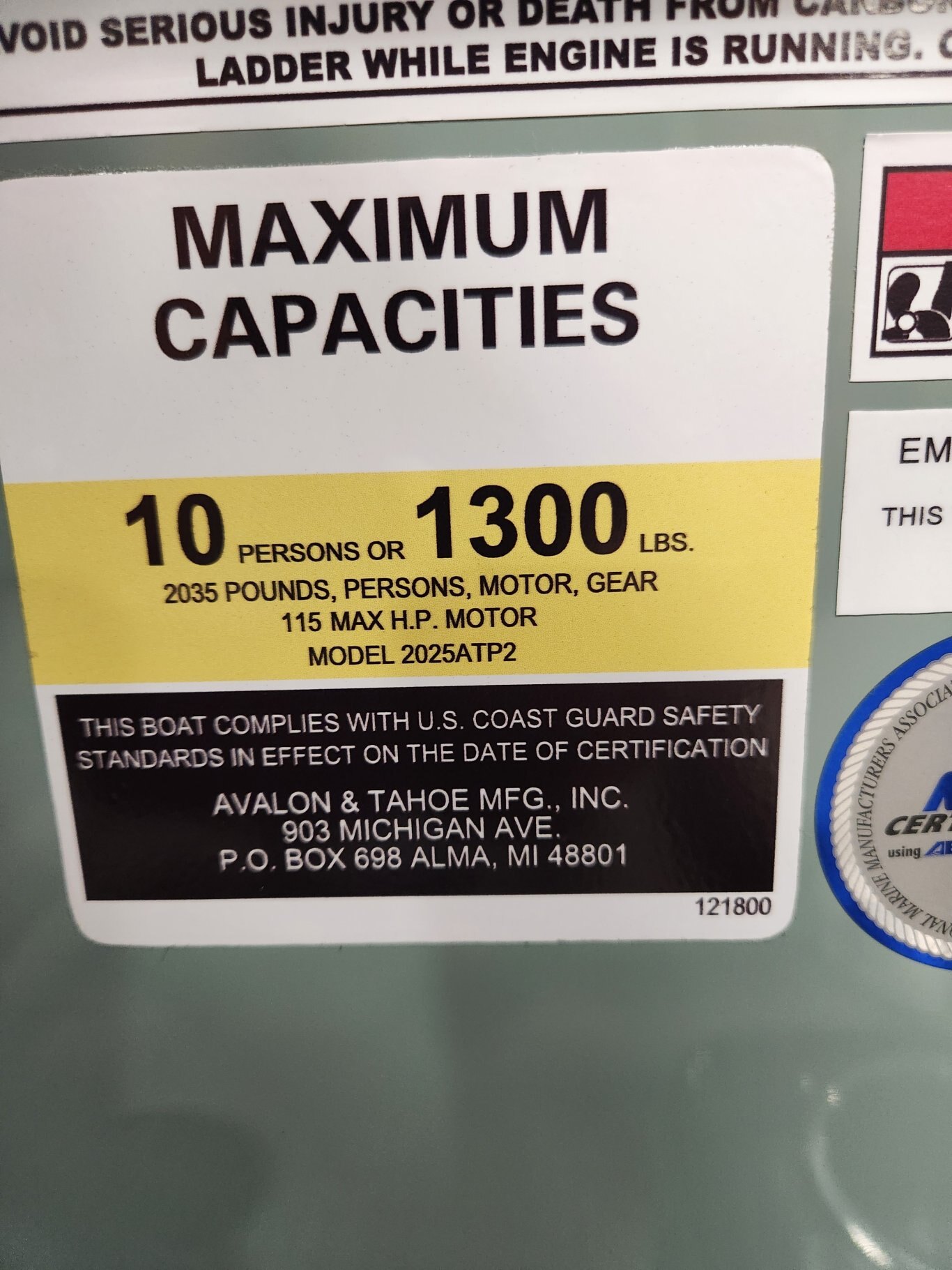 2026 Avalon Venture 21' Quad Lounger – Koolfab Charcoal | Platinum Edition