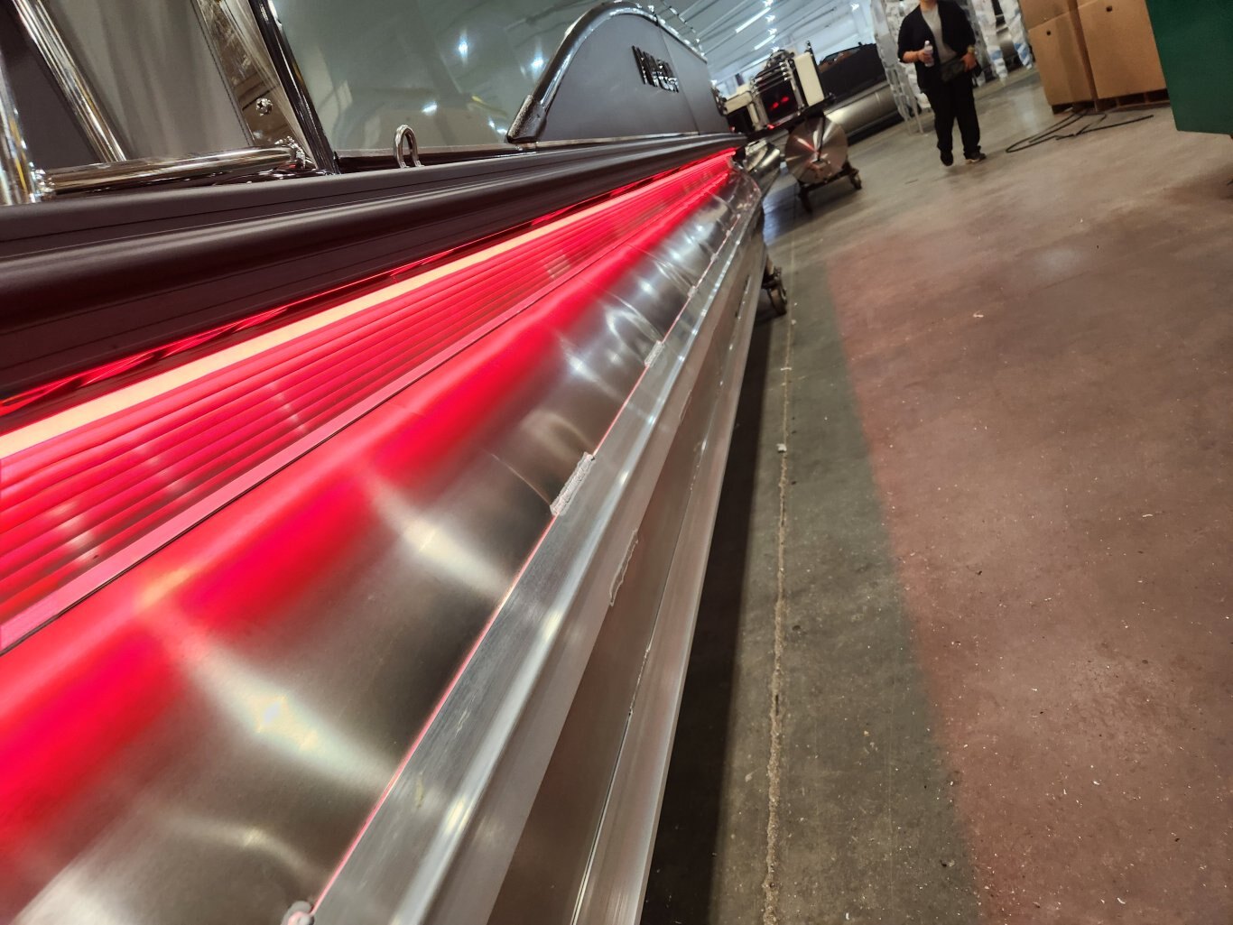 2026 Avalon Catalina 23' Quad Lounger – Shift Windshield | Koolfab Charcoal | Platinum Edition