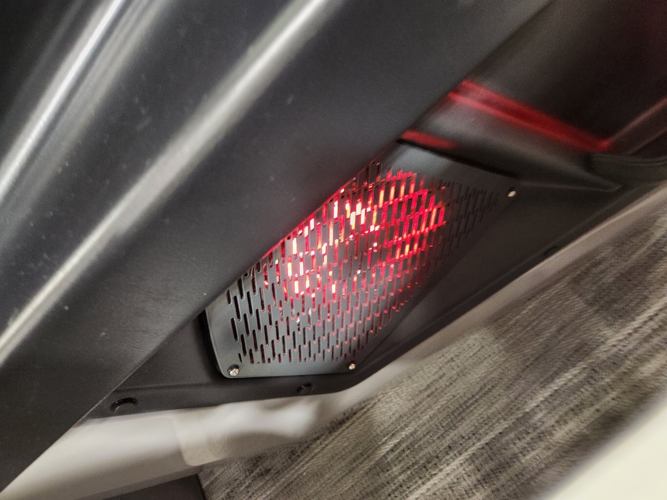 2026 Avalon Catalina 23' Quad Lounger – Shift Windshield | Koolfab Charcoal | Platinum Edition