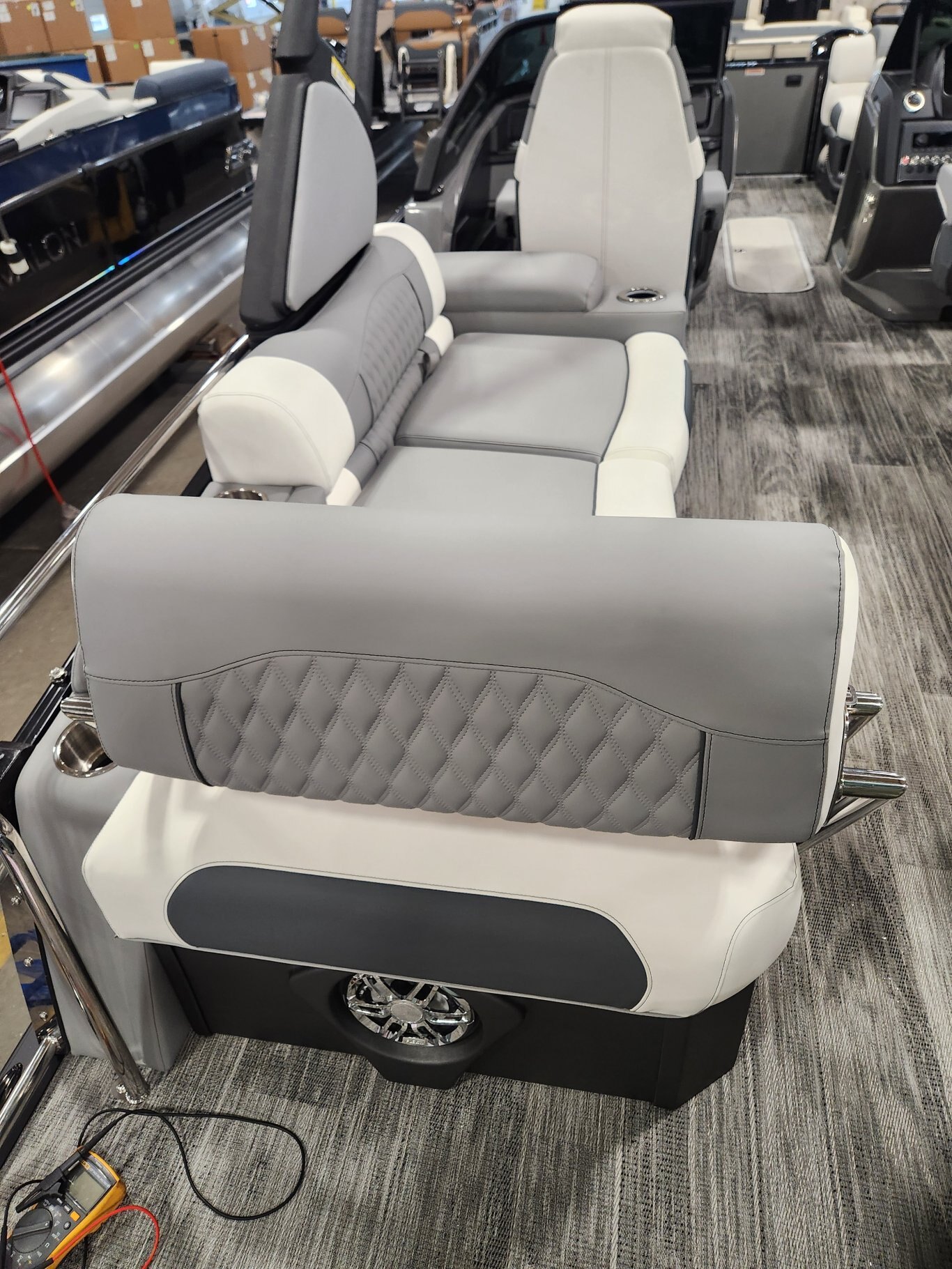 2026 Avalon Catalina 23' Quad Lounger – Shift Windshield | Koolfab Charcoal | Platinum Edition