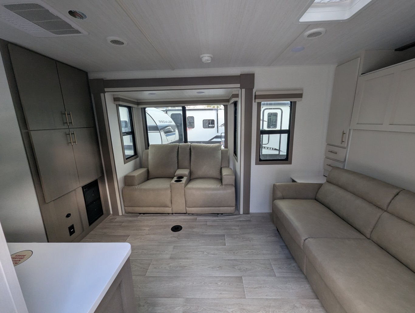 2026 East to West Alta 1900MMK