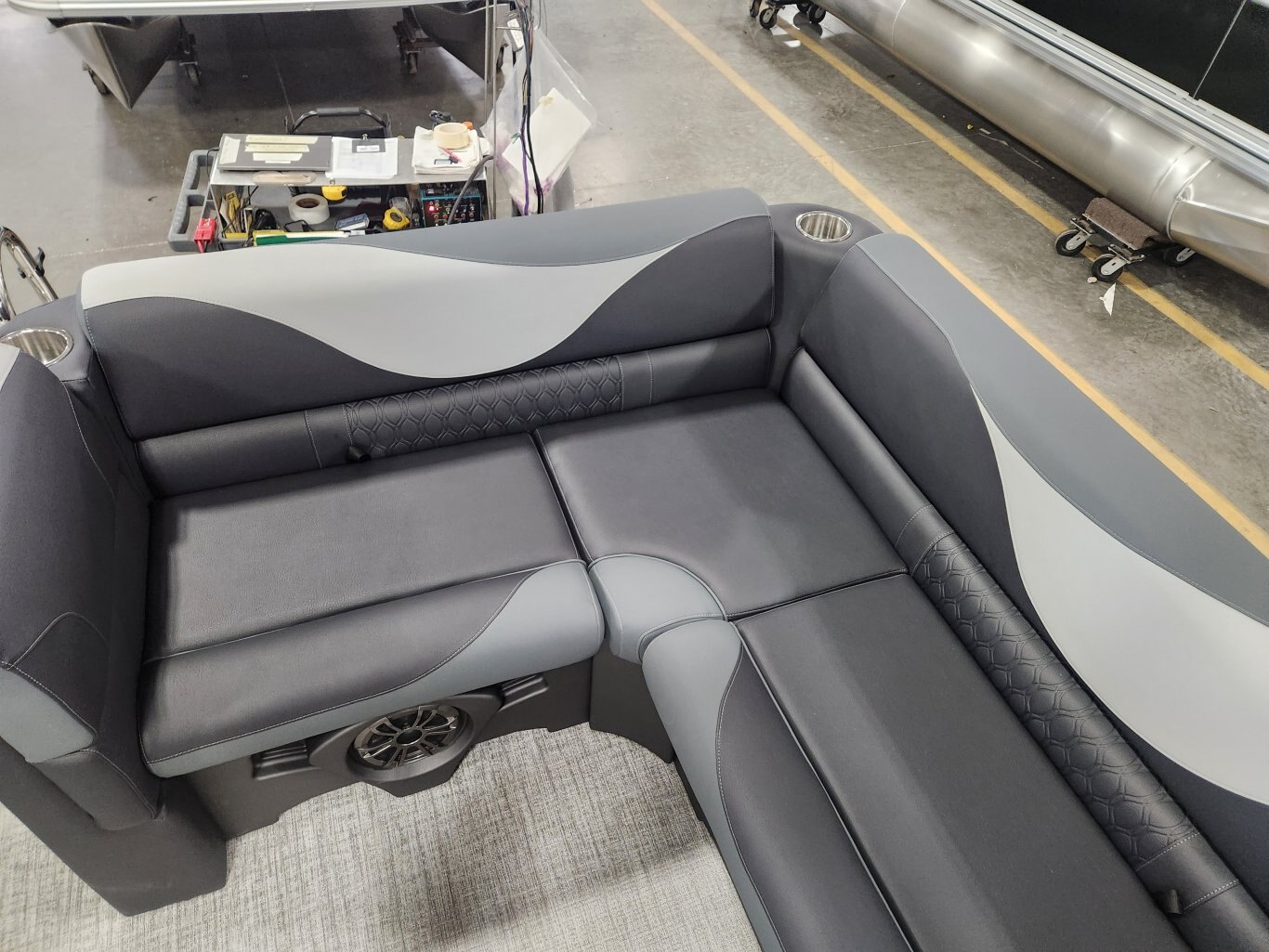 2026 Avalon 1980 CR Venture Platinum