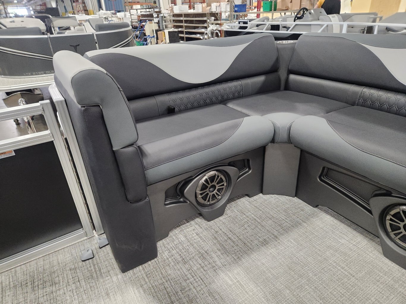 2026 Avalon 1980 CR Venture Platinum