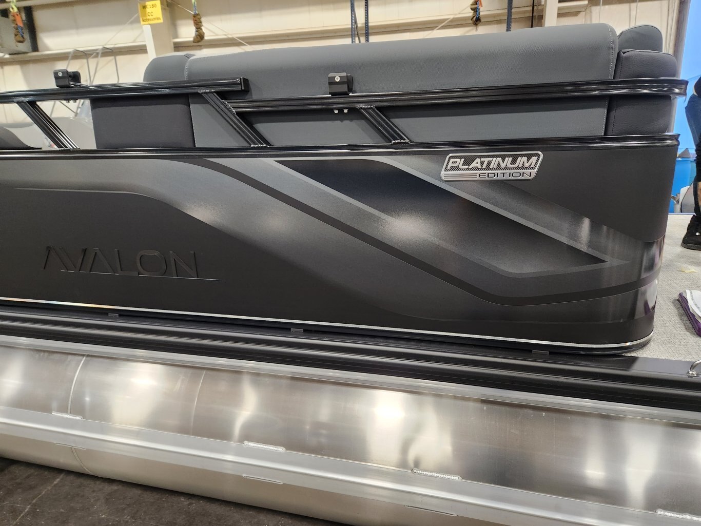 2026 Avalon 21 Venture Quad Lounger