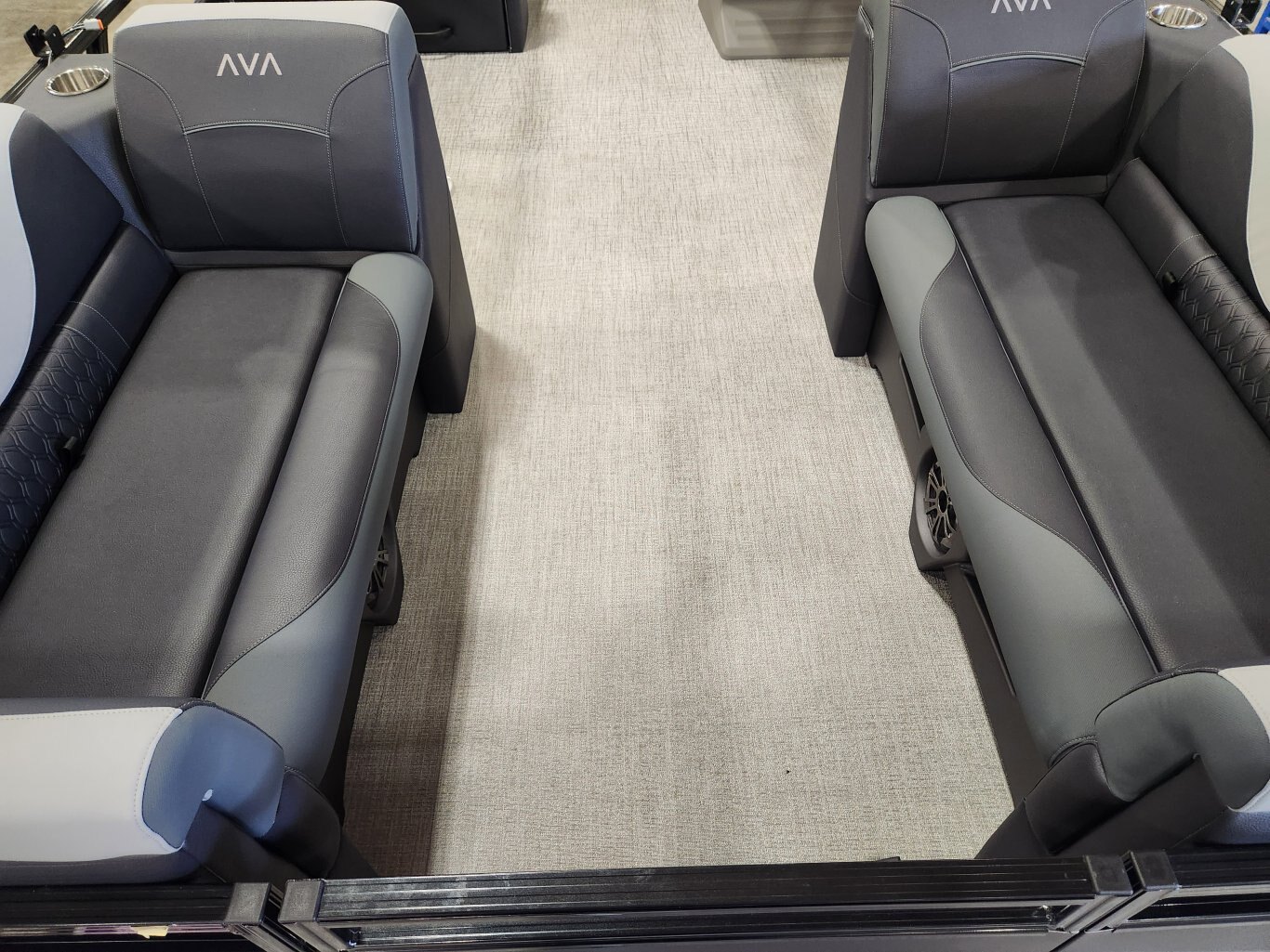 2026 Avalon 21 Venture Quad Lounger