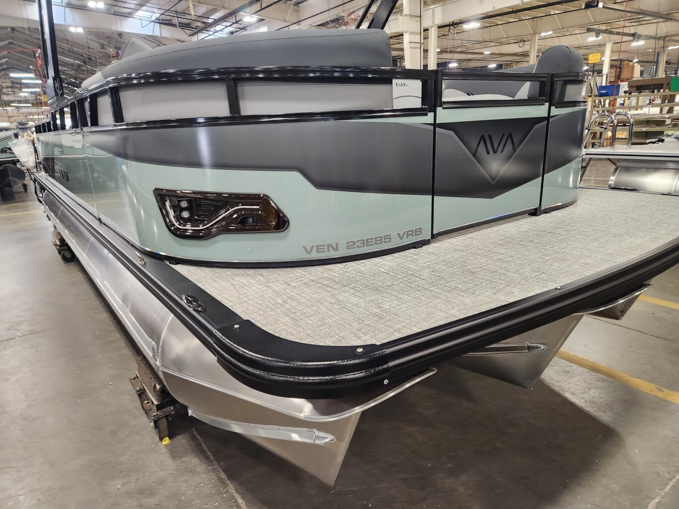 2026 Avalon 21' 85 VRB Venture Platinum