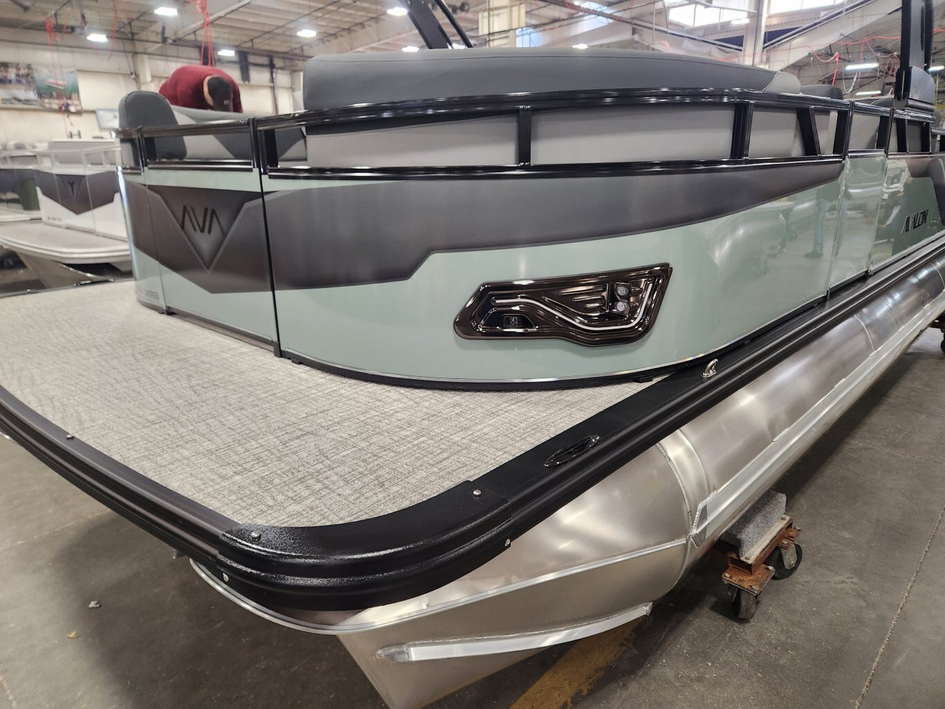 2026 Avalon 21' 85 VRB Venture Platinum