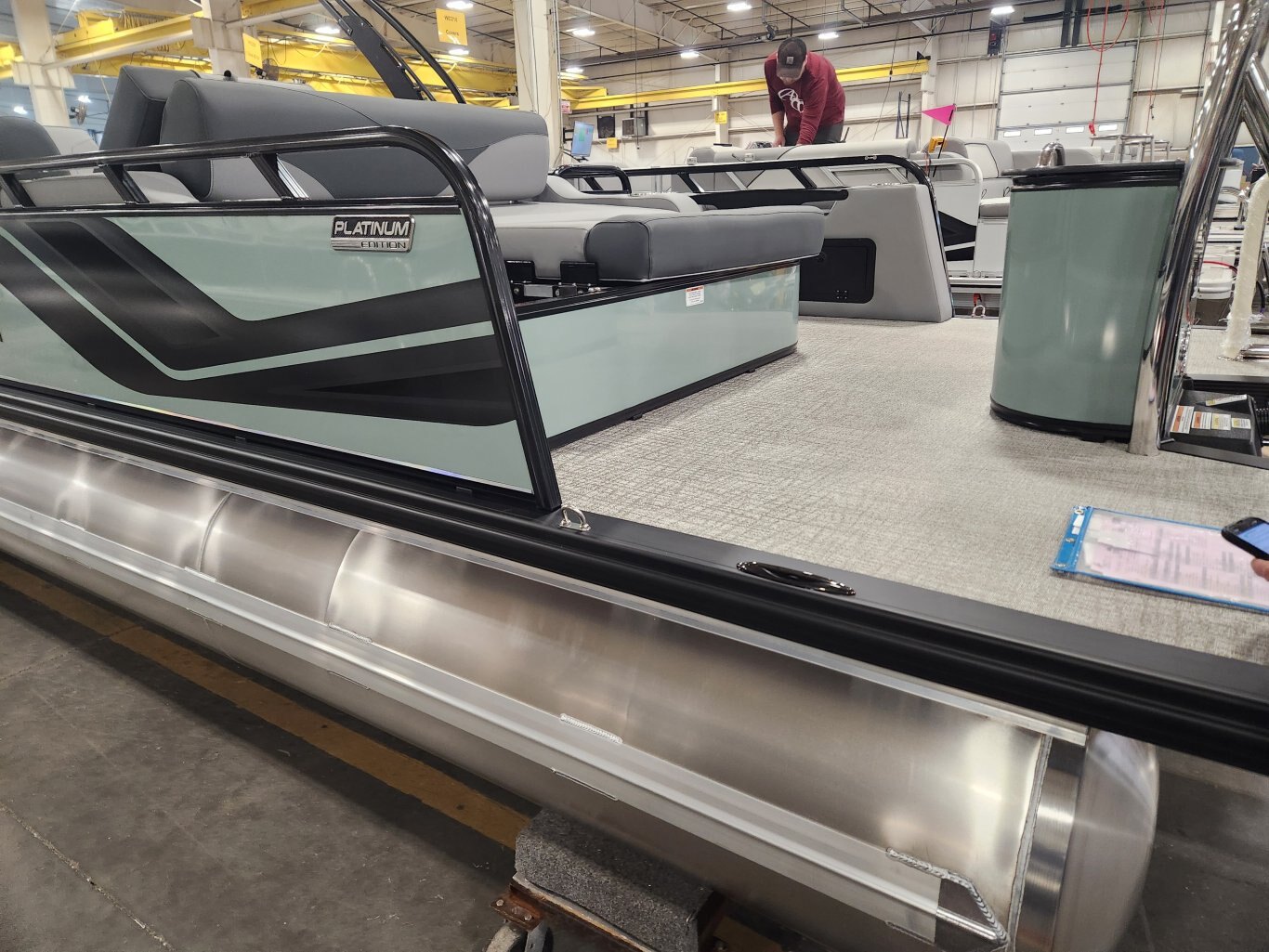 2026 Avalon 21' 85 VRB Venture Platinum