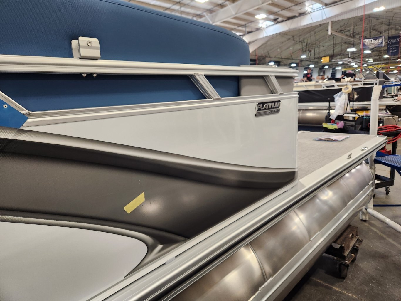 2026 Avalon 2385 QL LSZ PLATINUM