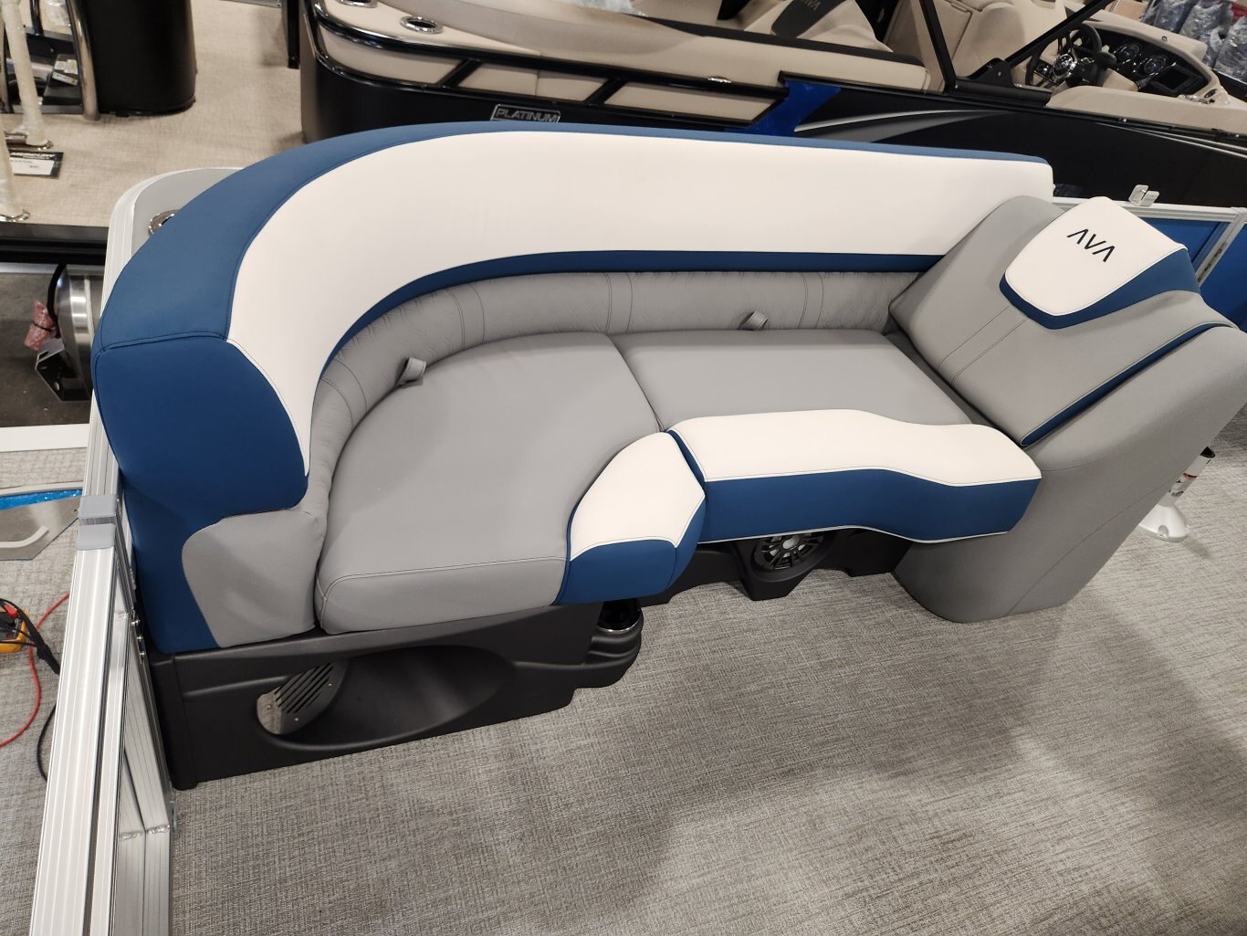 2026 Avalon 2385 QL LSZ PLATINUM