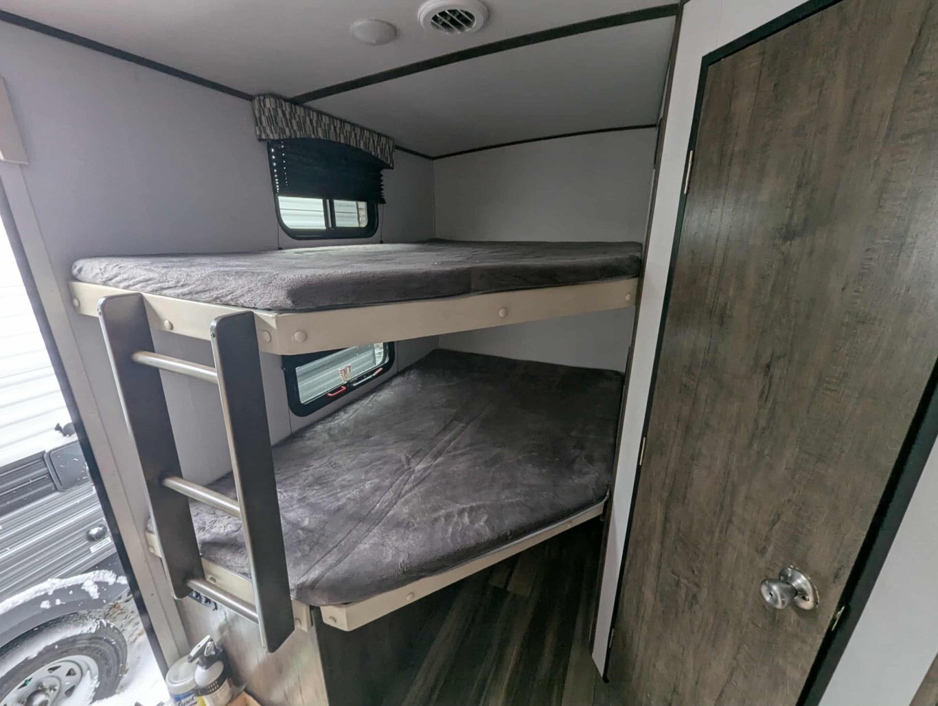 2021 Riverside RV Intrepid 281DDB