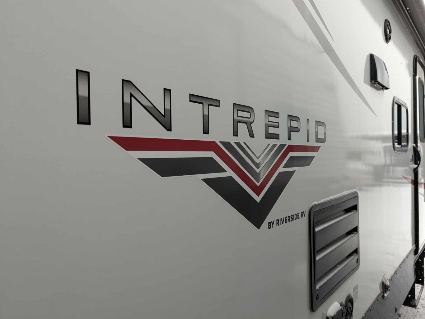 2021 Riverside RV Intrepid 281DDB