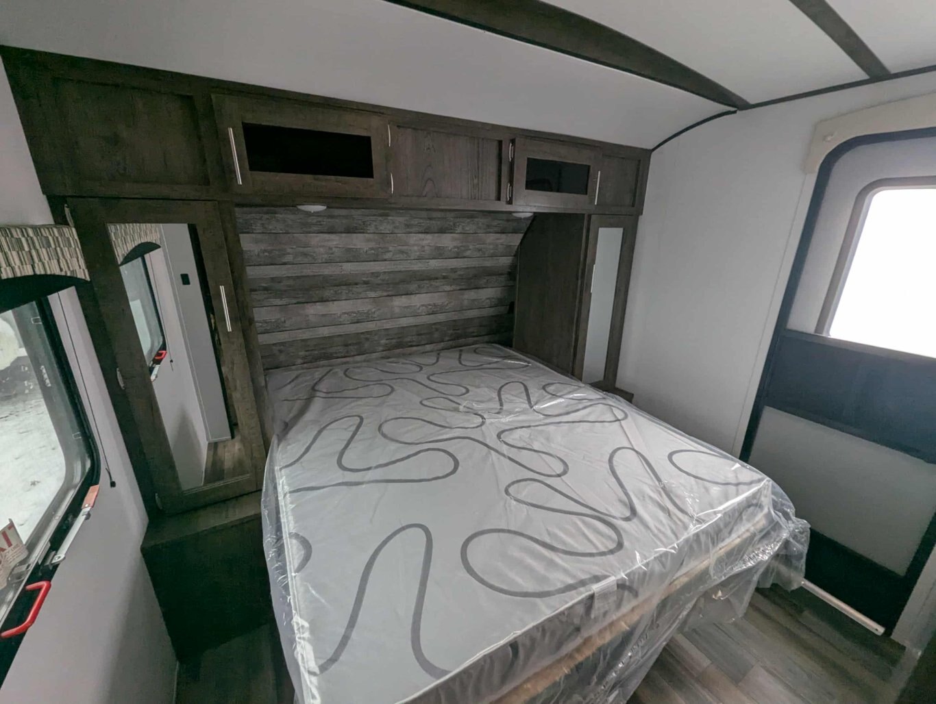 2021 Riverside RV Intrepid 281DDB