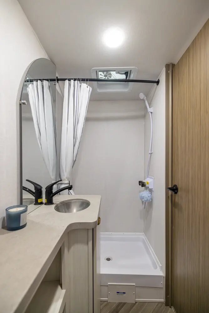 2026 Ozark 1610FB Limited Edition