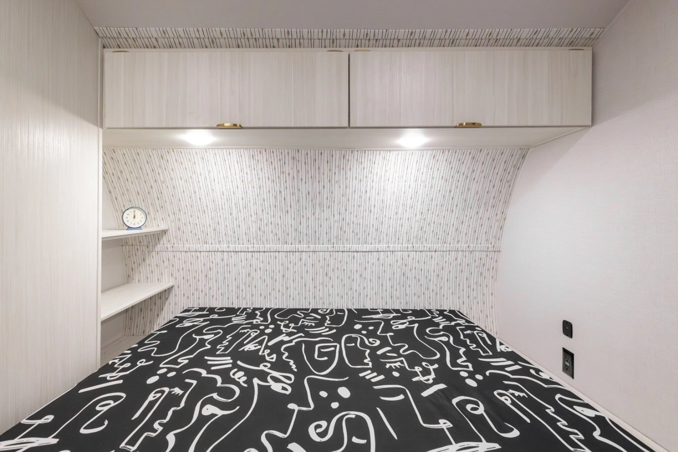 2026 Ozark 25CP (Couple’s Paradise) ASCENT FIBERGLASS UPGRADE