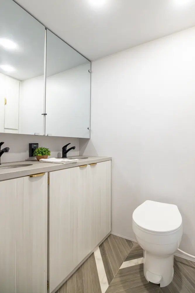 2026 Ozark 2300RB Limited Edition