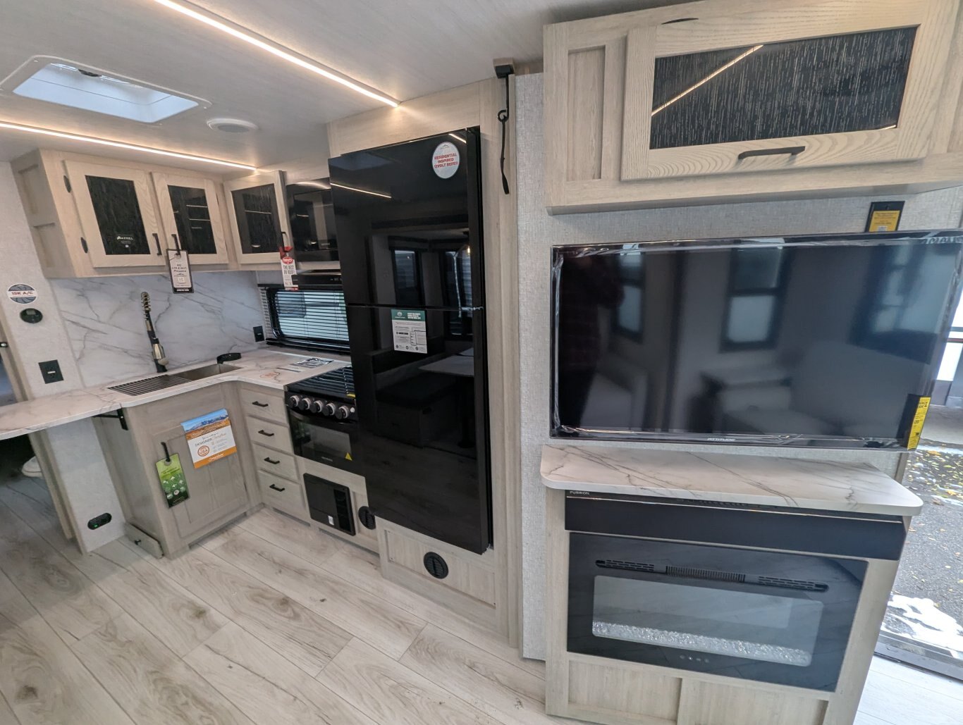 2026 East to West Alta 2850 KRL