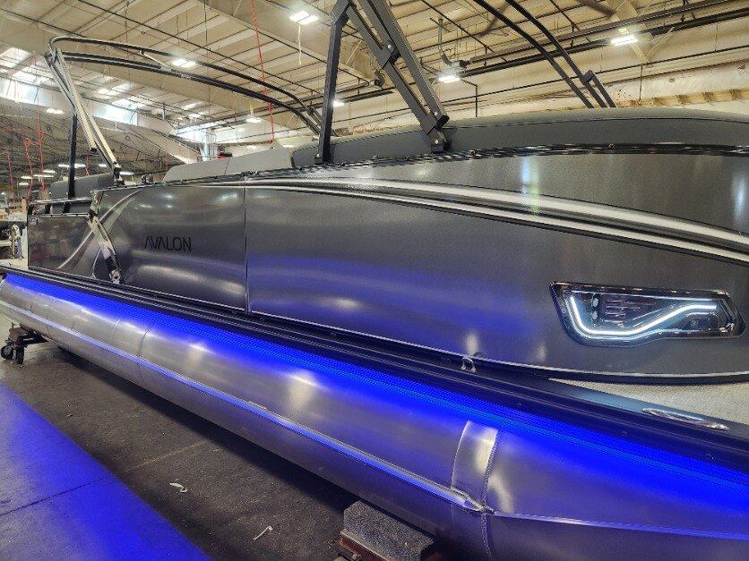 2026 Avalon 23 LSZ Quad Lounger Shift 200HP