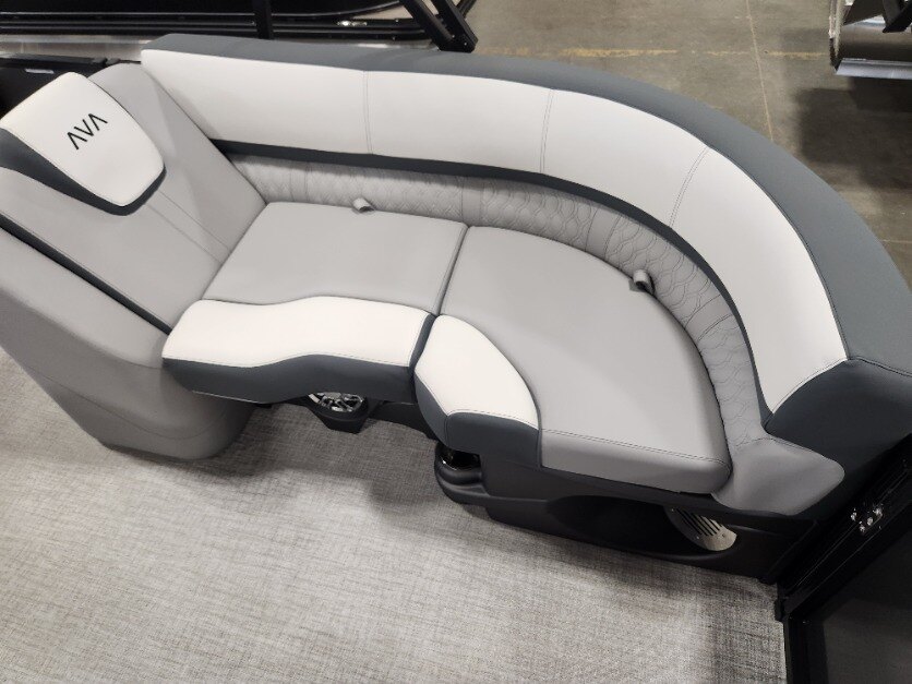 2026 Avalon 23 LSZ Quad Lounger Shift 200HP