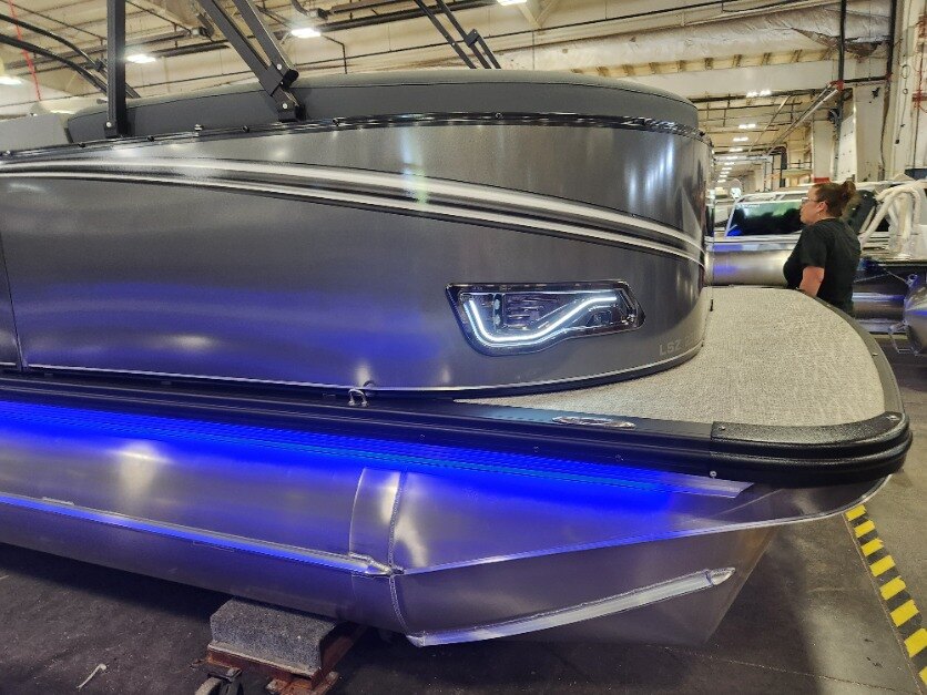 2026 Avalon 23 LSZ Quad Lounger Shift 200HP