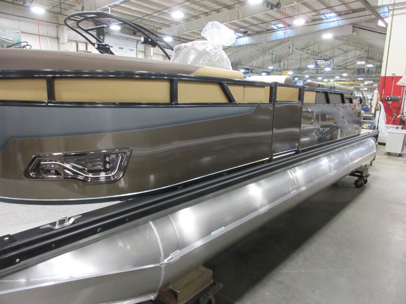 2026 Avalon 21 Venture 85 Cruise Rear Bench Espresso