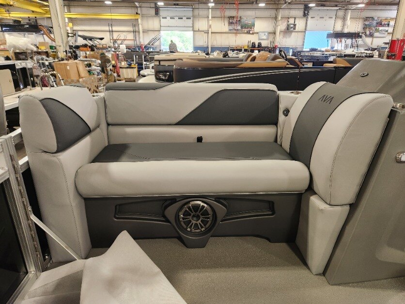 2026 Avalon 19 Venture Rear Fish Koolfab Charcoal