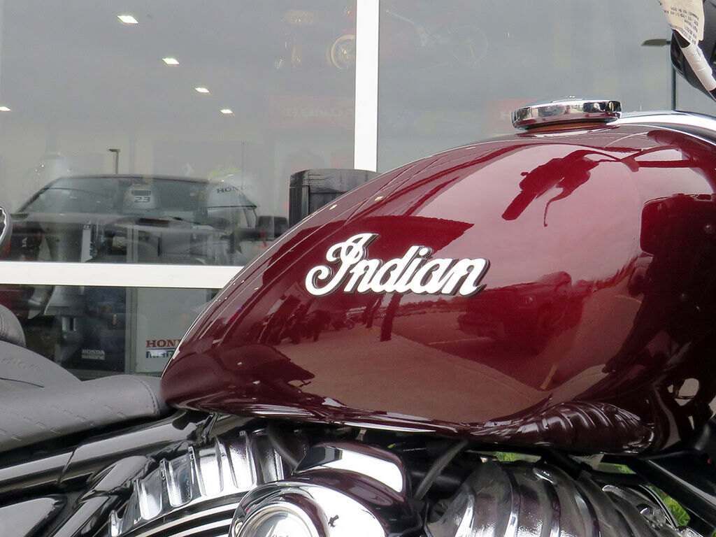 2022 Indian Motorcycle Super Chief Limited Maroon Metallic