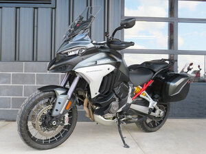 2021 Ducati Multistrada V4S Aviator Grey / Spoked Wheels