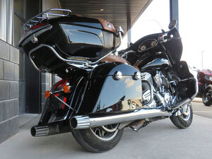 2016 Indian Motorcycle Roadmaster Thunder Black