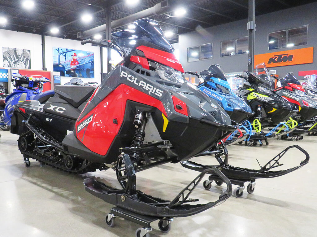 2024 Polaris Industries 850 Switchback XC 146 w/ 7S - Nov/Dec Promo!