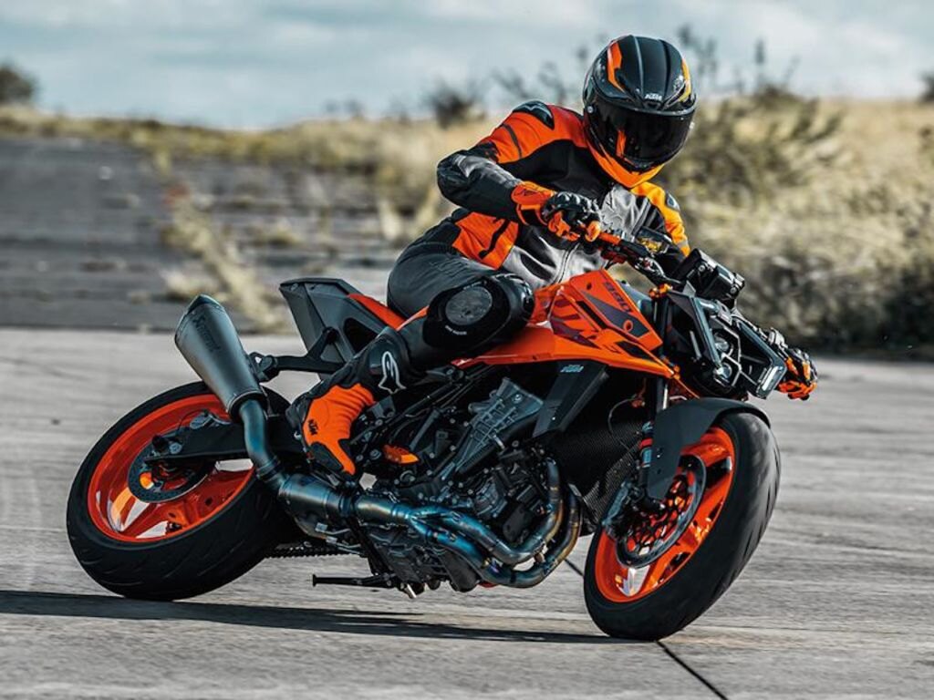 2024 KTM 990 Duke